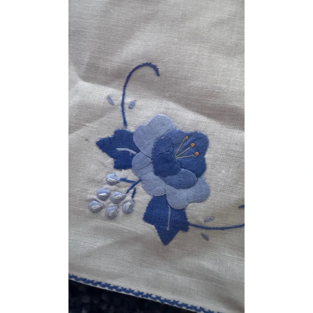 Vintage White Linen‎ Napkins Blue Floral Handmade Square Set of 2 15.5x15.5